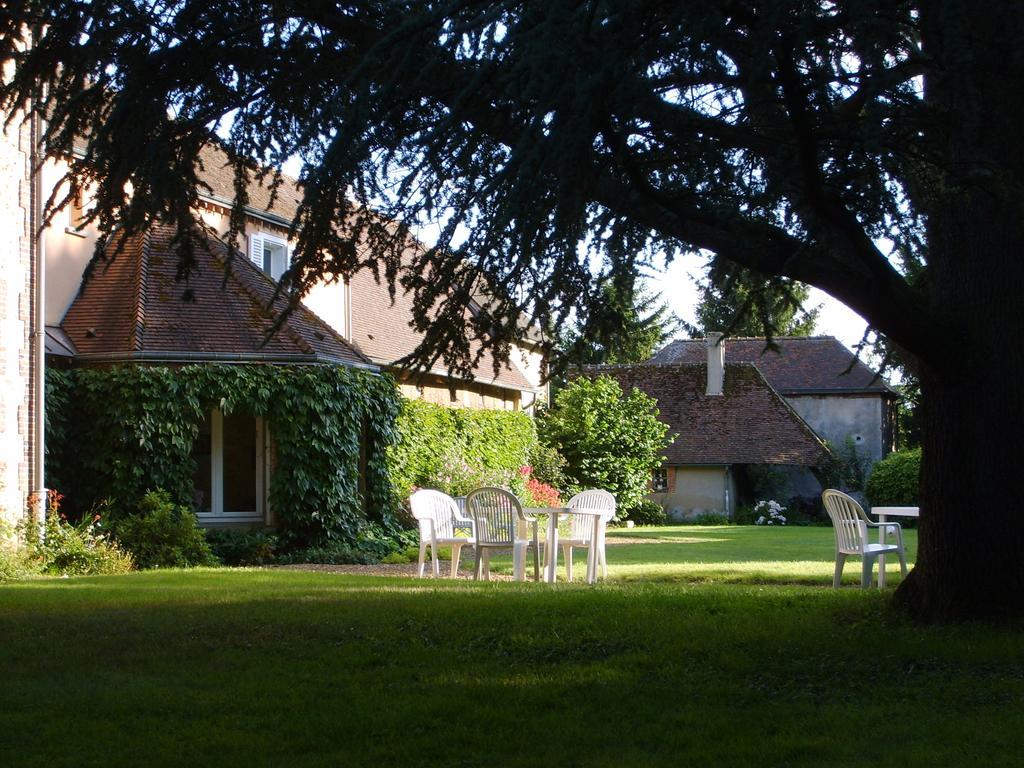 Ferme Du Chateau Bailleau-l'Eveque Kültér fotó